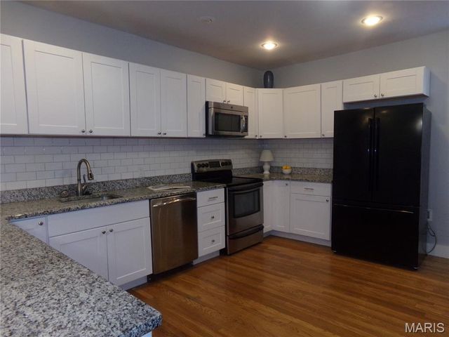 619 S 4th Street, Greenville, IL 62246