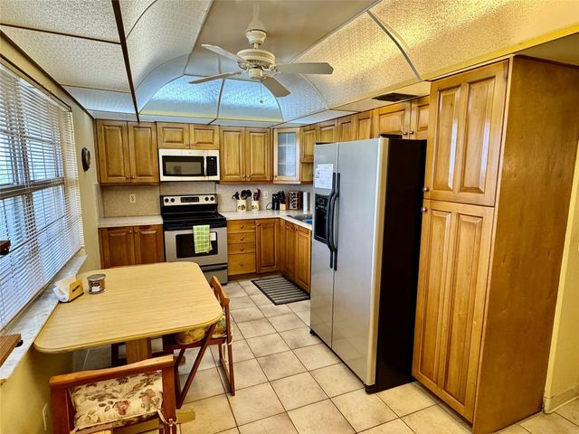 3520 Oaks Way 807, Pompano Beach, FL 33069