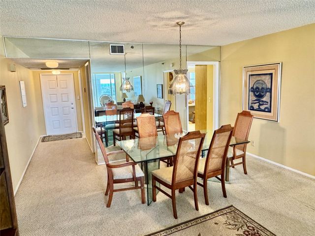 3520 Oaks Way 807, Pompano Beach, FL 33069