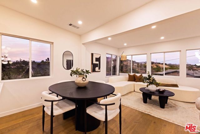 6837 Cahuenga Park Trail, Los Angeles, CA 90068