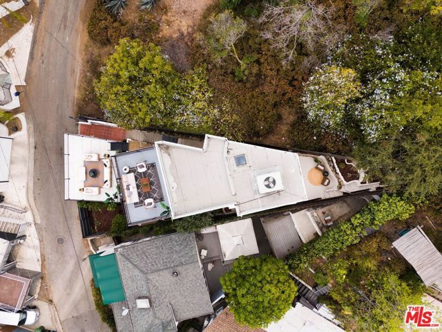 6837 Cahuenga Park Trail, Los Angeles, CA 90068