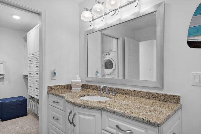 420 W Oselka Drive 212, New Buffalo City, MI 49117