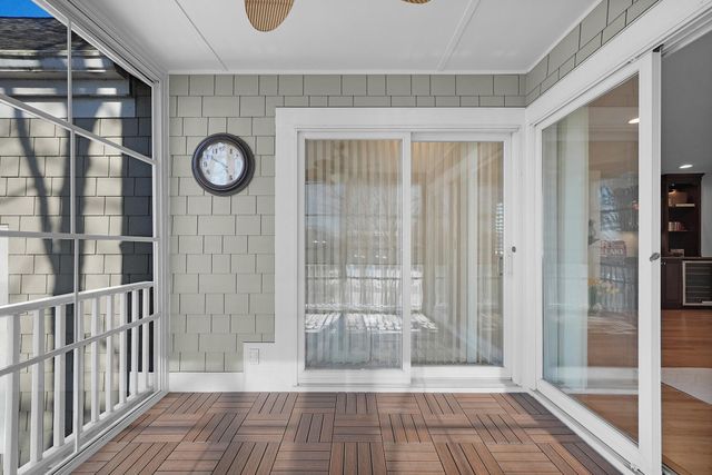 420 W Oselka Drive 212, New Buffalo City, MI 49117