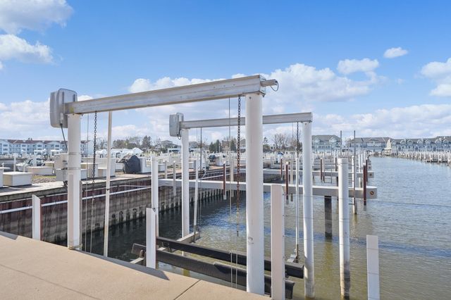 420 W Oselka Drive 212, New Buffalo City, MI 49117