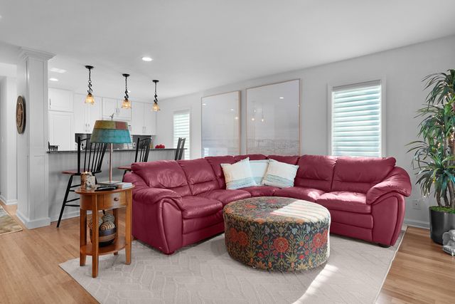 420 W Oselka Drive 212, New Buffalo City, MI 49117