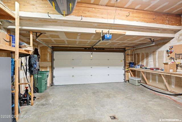 6622 Lakeway Drive, Anchorage, AK 99502