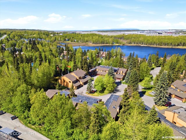 6622 Lakeway Drive, Anchorage, AK 99502