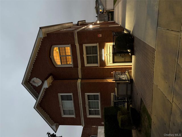 4228 214th Place P4, Bayside, NY 11361