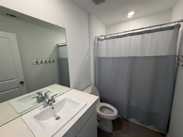930 Pertuso Lane, Huffman, TX 77336