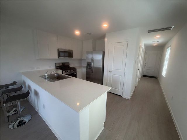 930 Pertuso Lane, Huffman, TX 77336