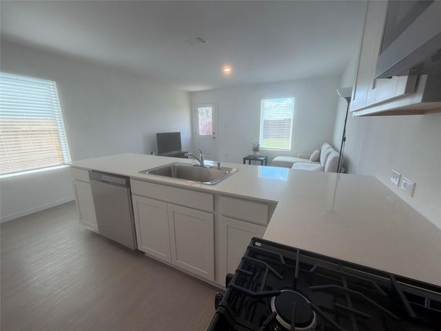 930 Pertuso Lane, Huffman, TX 77336