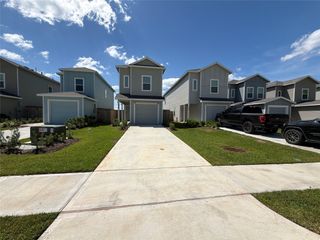 930 Pertuso Lane, Huffman, TX 77336