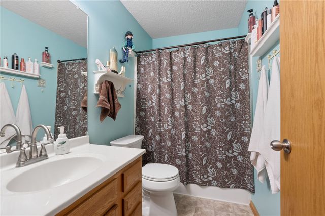 2836 Ashland Court, Altoona, IA 50009