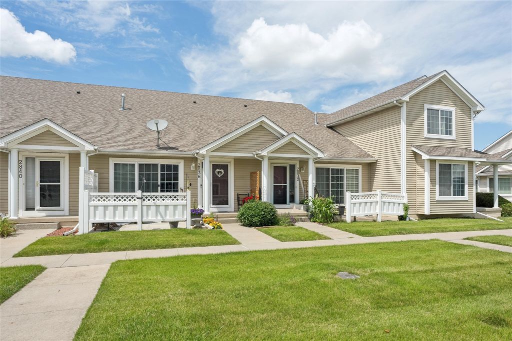2836 Ashland Court, Altoona, IA 50009