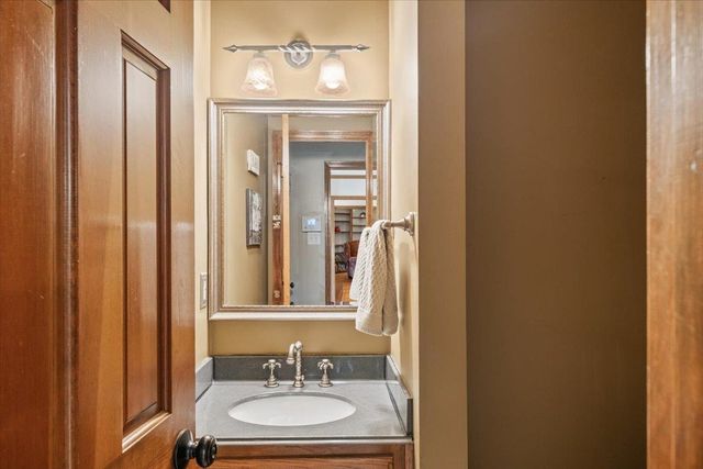 8930 WOODMARK DR, Cordova, TN 38018