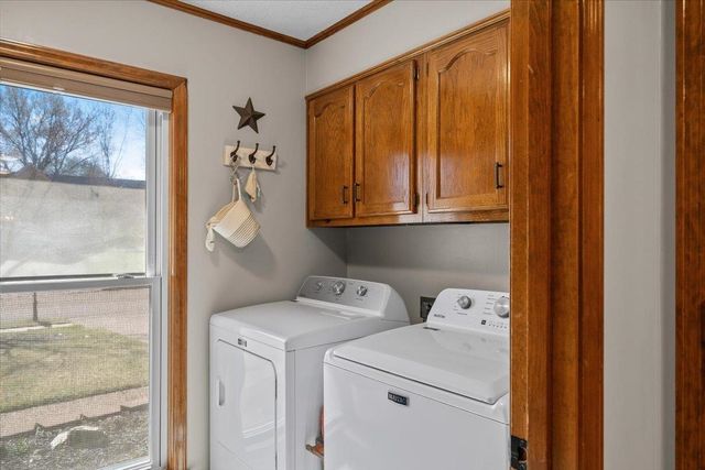 8930 WOODMARK DR, Cordova, TN 38018