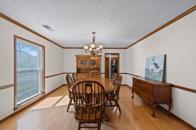 8930 WOODMARK DR, Cordova, TN 38018