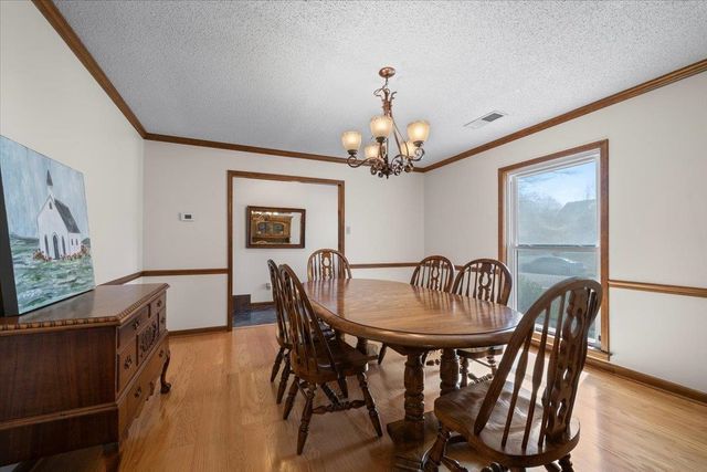 8930 WOODMARK DR, Cordova, TN 38018