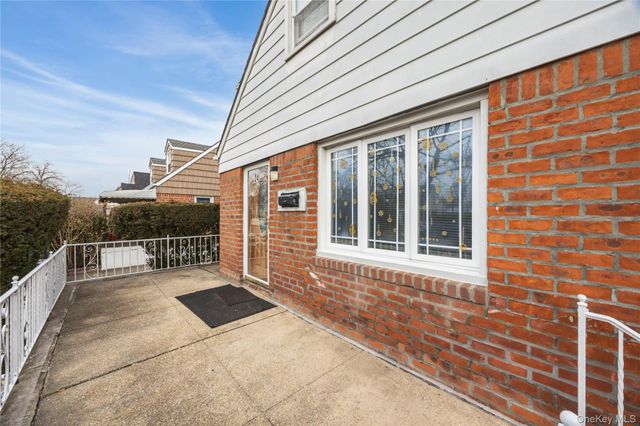 24 Jackson Avenue, Elmont, NY 11003