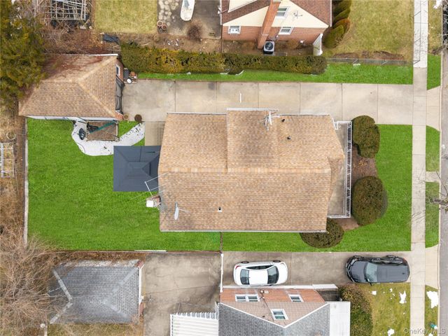 24 Jackson Avenue, Elmont, NY 11003