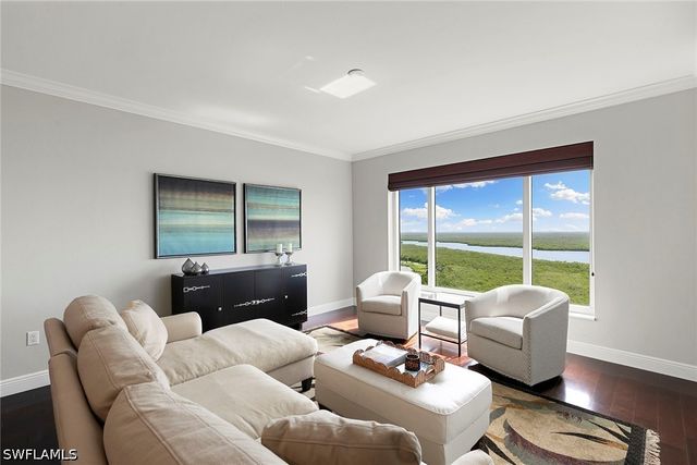 1050 Borghese LN 1202, Naples, FL 34114