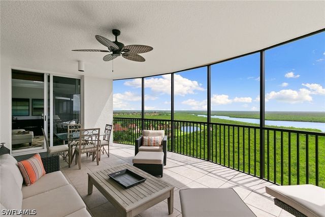 1050 Borghese LN 1202, Naples, FL 34114