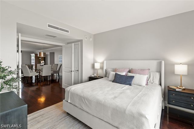1050 Borghese LN 1202, Naples, FL 34114