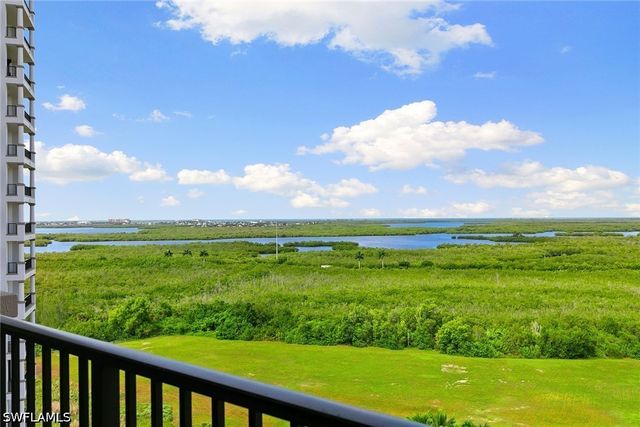 1050 Borghese LN 1202, Naples, FL 34114