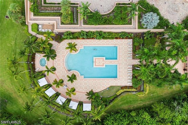 1050 Borghese LN 1202, Naples, FL 34114