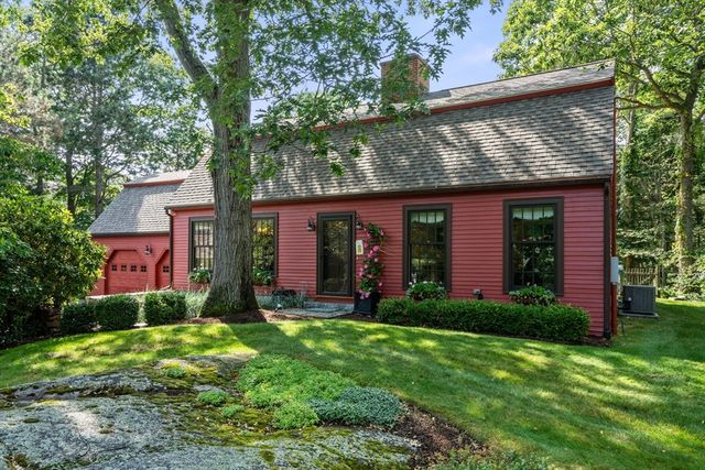 1 Woodholm Circle, Manchester, MA 01944