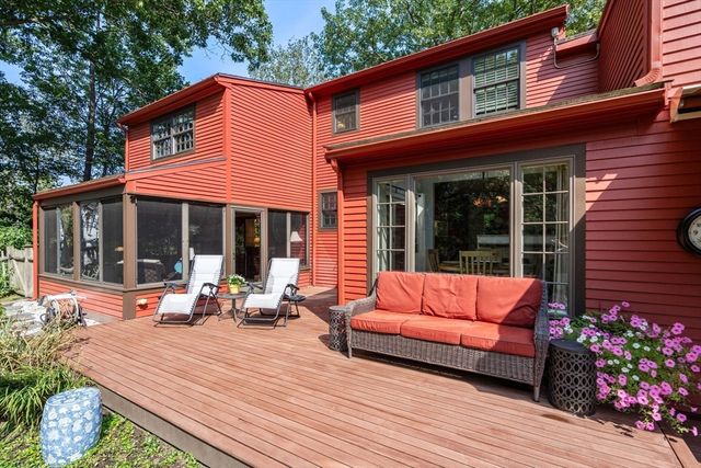 1 Woodholm Circle, Manchester, MA 01944