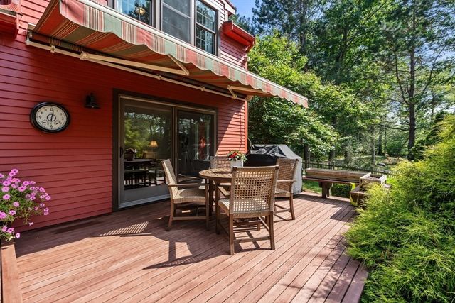 1 Woodholm Circle, Manchester, MA 01944