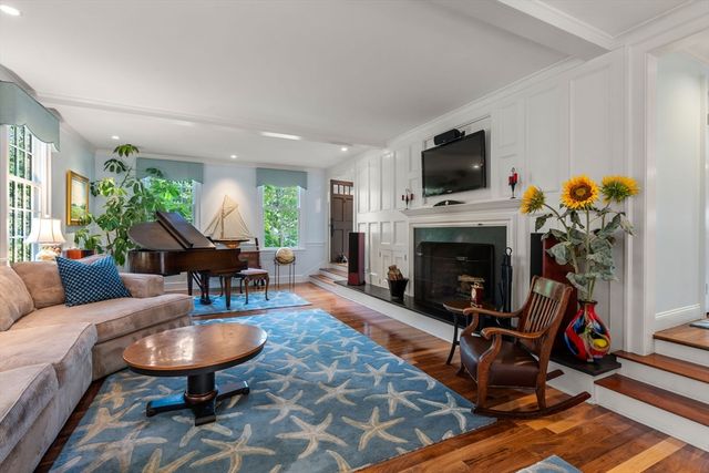 1 Woodholm Circle, Manchester, MA 01944