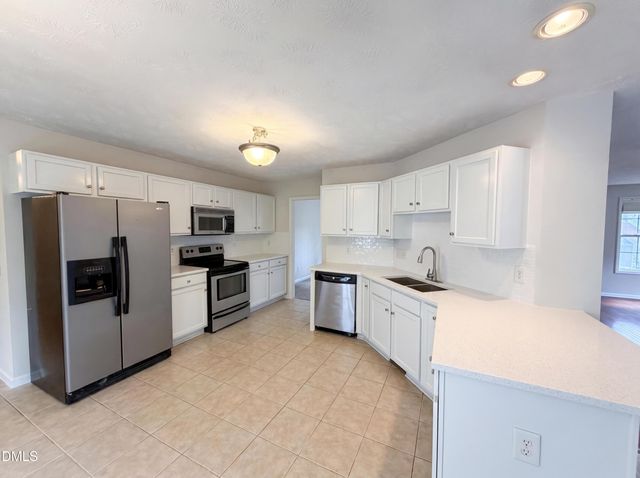 10 Wood Stream Trail, Sanford, NC 27332