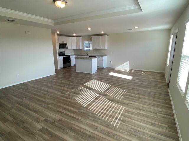 4533 Greenham Lane, Fort Worth, TX 76036