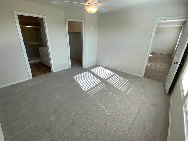 4533 Greenham Lane, Fort Worth, TX 76036