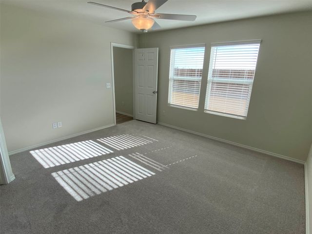 4533 Greenham Lane, Fort Worth, TX 76036