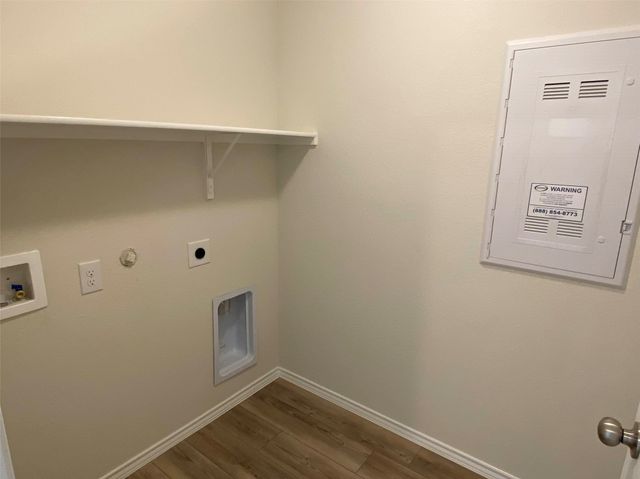 4533 Greenham Lane, Fort Worth, TX 76036