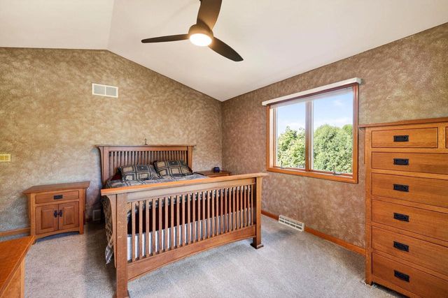 816 Bergen Court, Stoughton, WI 53589