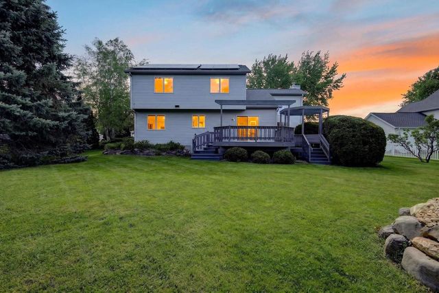 816 Bergen Court, Stoughton, WI 53589