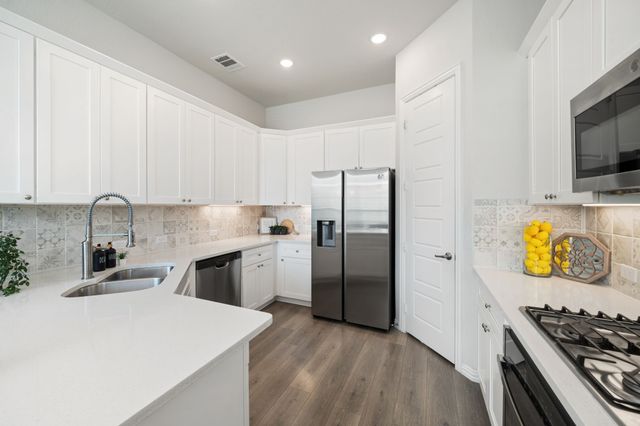 744 Patriot Lane, Irving, TX 75060