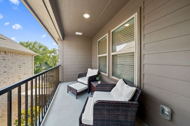 744 Patriot Lane, Irving, TX 75060