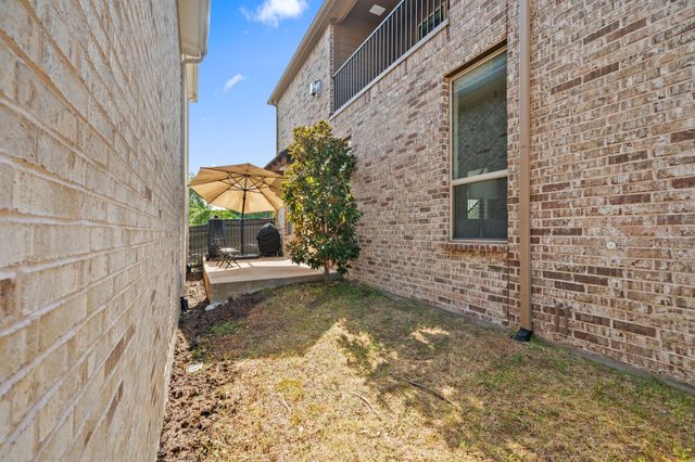 744 Patriot Lane, Irving, TX 75060