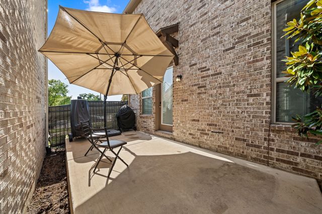 744 Patriot Lane, Irving, TX 75060
