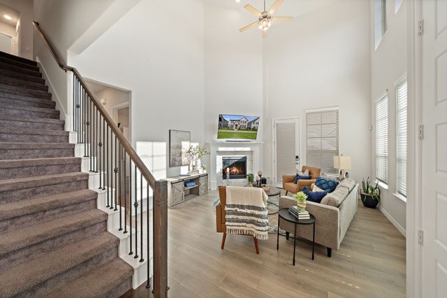 744 Patriot Lane, Irving, TX 75060