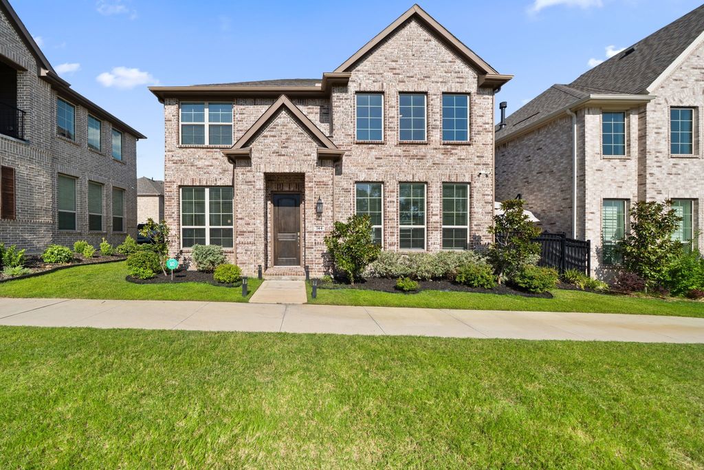 744 Patriot Lane, Irving, TX 75060