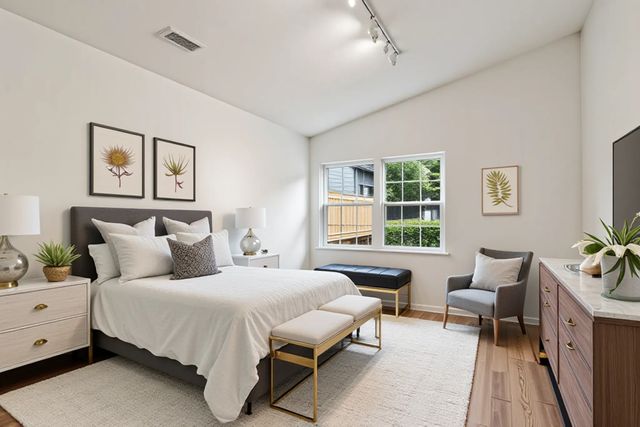 381 BENTLEY Place, Buffalo Grove, IL 60089