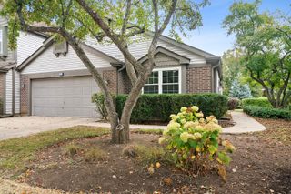 381 BENTLEY Place, Buffalo Grove, IL 60089