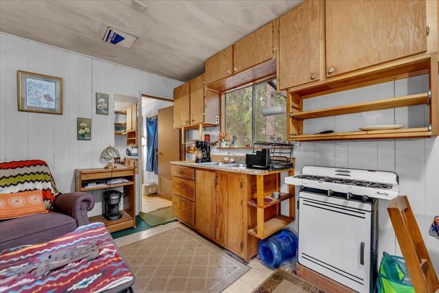 29104 Johnson Road, Montgomery Creek, CA 96065