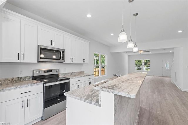308 Bidwell ST, Suffolk, VA 23434